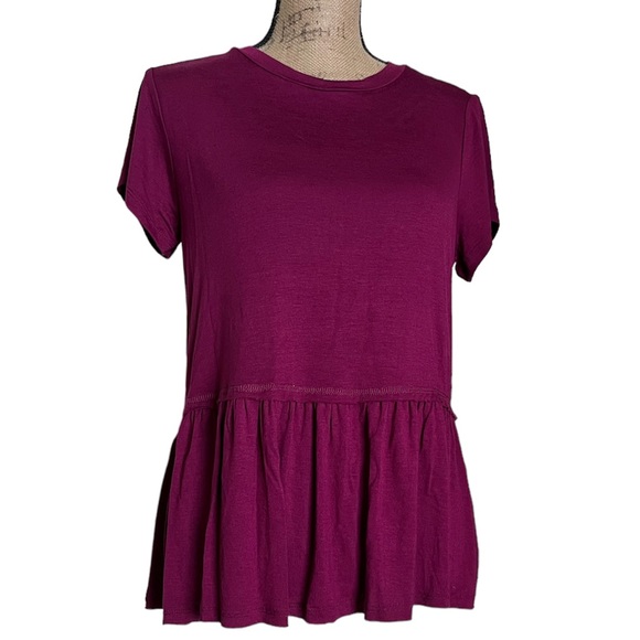NYLA Women's Rayon Spandex Peplum Magenta Blouse, Size M - Picture 4 of 13